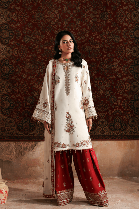 Emaan Adeel Afsana-e-Silk